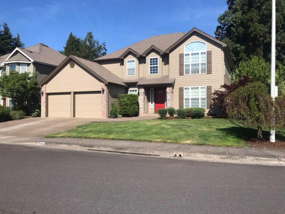 exterior painting contemporary house in Salem Keizer Oregon